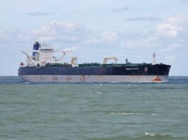 روسيا تتهم أمريكا بقرصنة ناقلة نفط