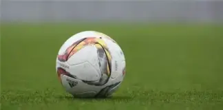 برنامج مباريات الجمعة في الرابطة الأولى: صراعات حاسمة