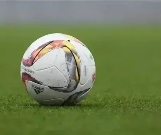 برنامج مباريات الجمعة في الرابطة الأولى: صراعات حاسمة