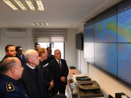 قيس سعيد يتفقد ميدانياً المناطق المتضررة من الفيضانات