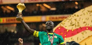 ساديو مانيه يفسر عودة السنغال للملعب في نهائي الكان