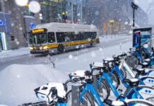 دوامة قطبية تجمد الحياة في أمريكا وتُلغي آلاف الرحلات الجوية دوامة قطبية تجمد أمريكا وتُلغي 19 ألف رحلة جوية