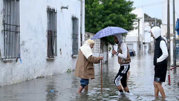 عواصف مميتة في تونس: 4 قتلى بمكنين والمناطق الشرقية تحت الإنذار الأحمر