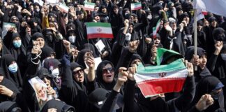 مقتل شرطي في احتجاجات إيران المستمرة