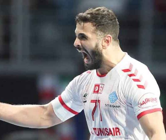 محمد أمين درمول ينتقل إلى شتوتغارت الألماني لموسمين