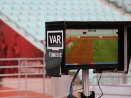 الجامعة التونسية تندد بتخريب الـVAR وتعلن عقوبات