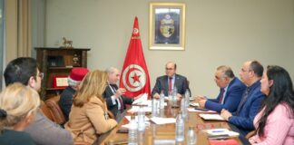 وزير السياحة يدعو لتنشيط الأحياء في رمضان ودعم تونس عاصمة السياحة العربية 2027