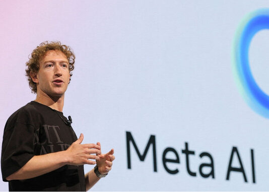 ميتا تستعد لإطلاق أول ساعة ذكية عام 2026