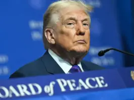 ترامب يمهل إيران 10 أيام للاتفاق النووي