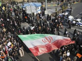 احتجاجات طلابية في إيران تتوسع لأكثر من 13 جامعة