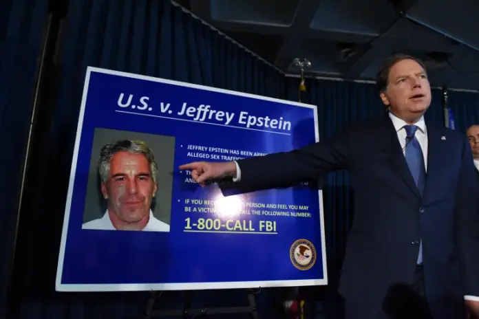Jeffrey-Epstein-l-3-1704392738 وزارة العدل الأمريكية تغلق تحقيق إبشتاين نهائياً