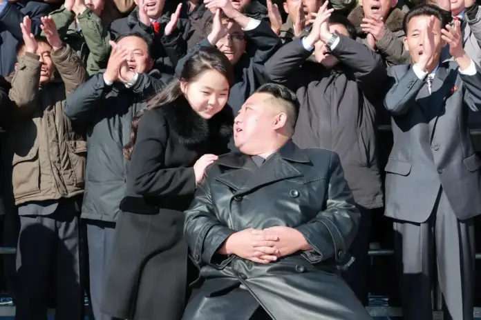 ابنة كيم جونغ أون (13 عاماً) تتولى مراقبة الأسلحة النووية