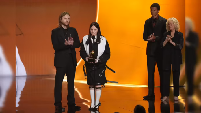 no-one-is-illegal-on-stolen-land-billie-eilish-shares-pro-immigration-message-at-grammys-2026-slams-ice-as-she-wins-song-of-the-year-award-watch-video-here جوائز غرامي 2026: الفائزون والاحتجاجات السياسية في الحفل