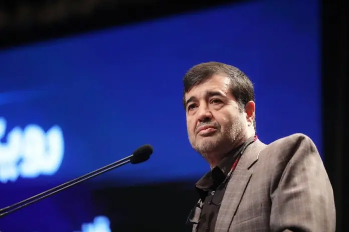 وزير الرياضة الإيراني يشكك في مشاركة بلاده بمونديال 2026