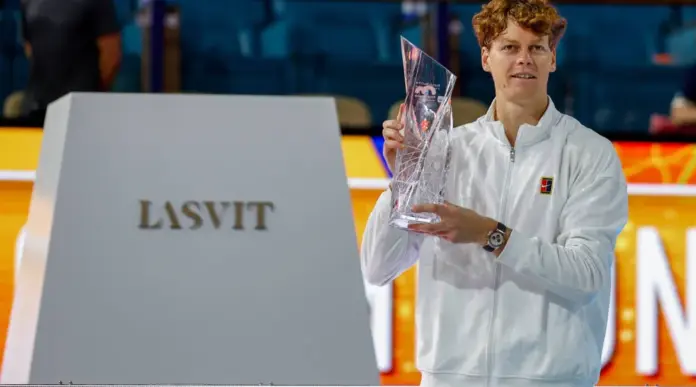 سينر يفوز بميامي ويحقق ثنائية الشمس