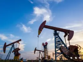 أسعار النفط ترتفع 4.3% بعد هجمات إيرانية جديدة