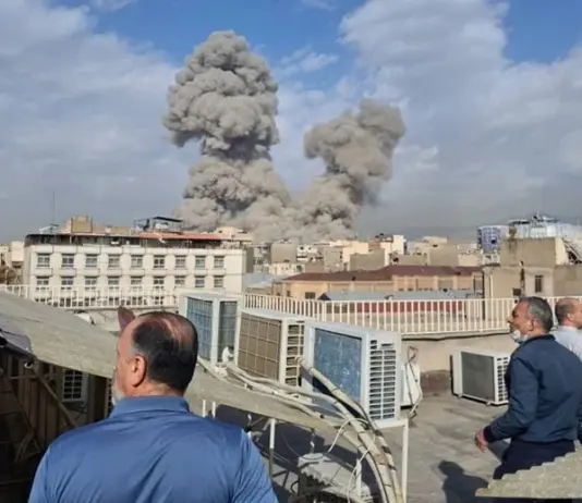 لماذا أجّل الهجوم على إيران أسبوعاً كاملاً؟