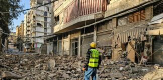 غارات إسرائيلية على صيدا وبعلبك تسفر عن قتلى وجرحى