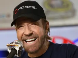 وفاة تشاك نوريس عن 86 عاماً.. رحيل أسطورة الأكشن وفنون الدفاع عن النفس