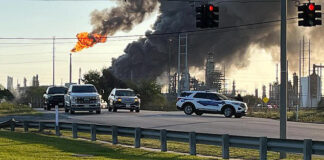 حريق كبير في مصفاة فاليرو بتكساس.. الأسعار ترتفع وسط أزمة إغلاق مضيق هرمز
