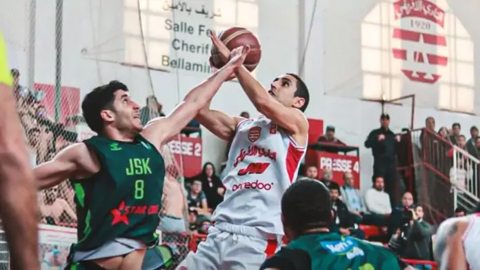 الإفريقي يفوز على القيروانية 72-68 ويعادل السلسلة