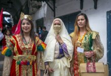 خرجة السفساري بالقيروان يوم 16 مارس احتفاء باليوم الوطني للباس التقليدي