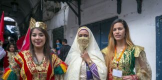 خرجة السفساري بالقيروان يوم 16 مارس احتفاء باليوم الوطني للباس التقليدي