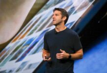 أبل تعين جون تيرنوس رئيسا تنفيذيا جديدا