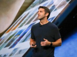 أبل تعين جون تيرنوس رئيسا تنفيذيا جديدا