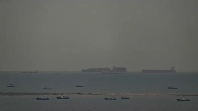 واشنطن تعلن وقف التجارة البحرية الإيرانية بالكامل