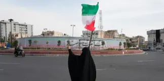 إيران ترد على مقترح الهدنة بشروط تشمل فتح هرمز