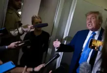 ترامب يخاطب الأمريكيين بشأن حرب إيران