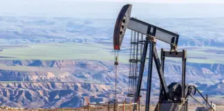 ارتفاع أسعار النفط مع تصاعد التهديدات الأمريكية لإيران