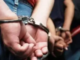 الإطاحة بشبكة إجرامية تستهدف عمال التوصيل عبر الإنترنت