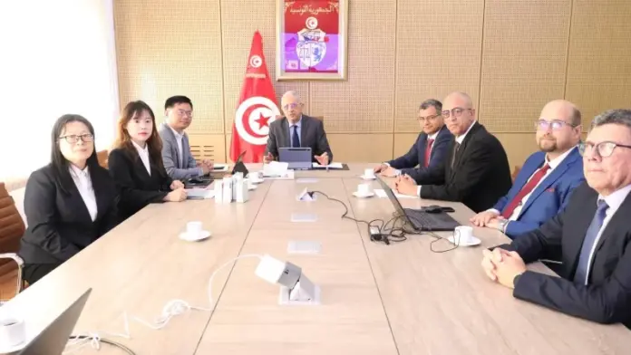 مباحثات تونسية صينية لتعزيز قطاع الصناعات الدوائية البيولوجية