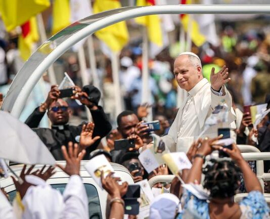 مئات الآلاف في دوالا لحضور قداس البابا ليو