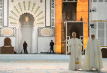 البابا ليو الرابع عشر من المسجد الكبير بالجزائر: السلام يُبنى بالحوار والعيش المشترك البابا ليو الرابع عشر يزور المسجد الكبير بالجزائر ويدعو للسلام