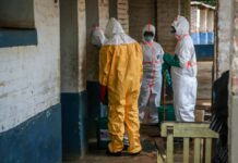 L’épidémie d’Ebola en Afrique suscite des inquiétudes et met en garde contre le risque de propagation à dix pays إيبولا ينتشر في إفريقيا وتحذيرات لعشر دول