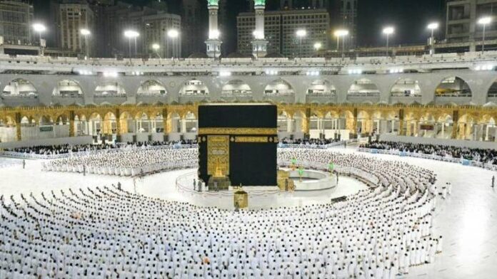 الخطوط التونسية تبرمج 44 رحلة للحج 2026