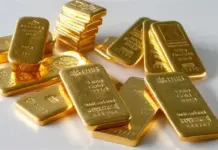 الذهب يرتفع بعد هبوطه لأدنى مستوى شهري