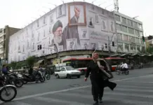 الحرس الثوري يهدد بتوسيع الصراع خارج المنطقة