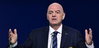 رئيس الفيفا يحسم الجدل ويؤكد خوض إيران لمبارياتها المونديالية في أمريكا