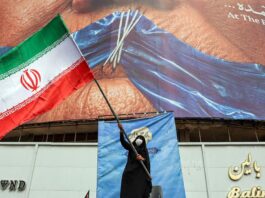 إيران ترد على مقترح واشنطن بشأن هرمز