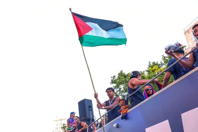 Sanchez prend la défense de Lamine Jamal après qu'il a brandi le drapeau palestinien