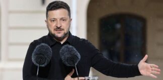 زيلينسكي يدعو بوتين لمحادثات سلام مباشرة