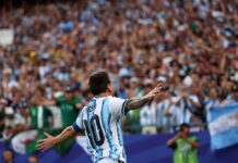 ميسي أكبر لاعب يسجل هاتريك في المونديال