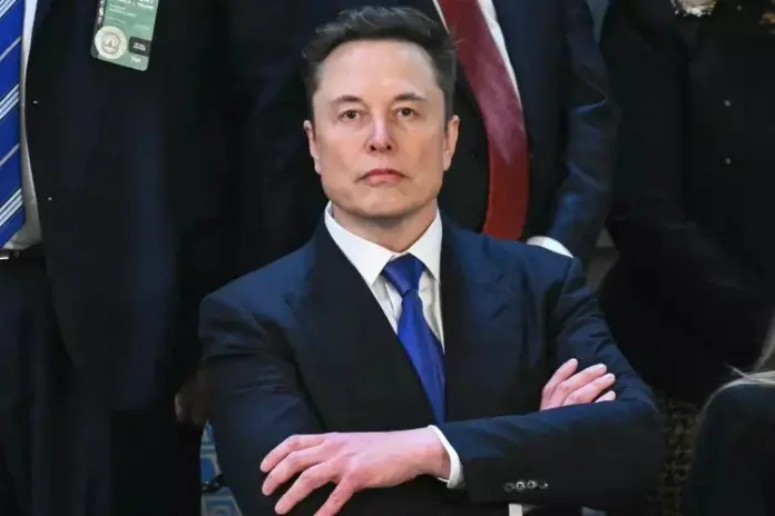 elon-musk new إيلون ماسك يقترب من لقب أول تريليونير