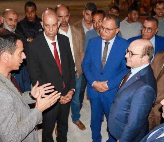 وزير السياحة يُؤدي زيارة عمل إلى ولاية قابس