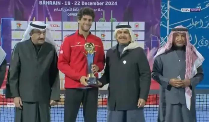 Tennis : Aziz Dougaz remporte le Championnat élite arabe Tennis : Aziz Dougaz remporte le Championnat élite arabe
