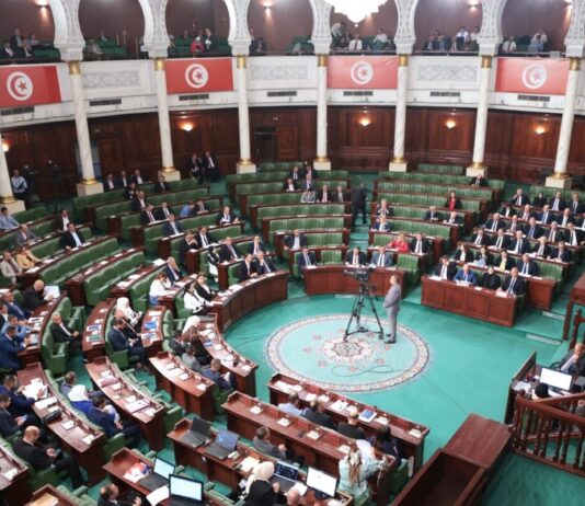البرلمان ينطلق اليوم 25 مارس في جلسات استماع لوزيري النقل والتجارة